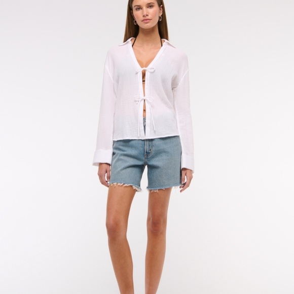 Abercrombie & Fitch Long Sleeve Oversized Tie Front Gauzy Shirt - Picture 3 of 6